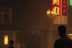 最后一封手写信读信时低头的瞬间